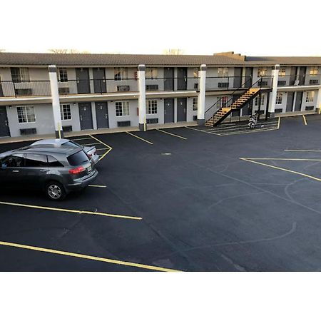 Deluxe Inn & Suites By Oyo Miami Ok Extérieur photo